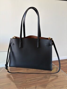 Tory Burch Classic Black Leather Tote Handbag - Elegant Everyday Shoulder Bag